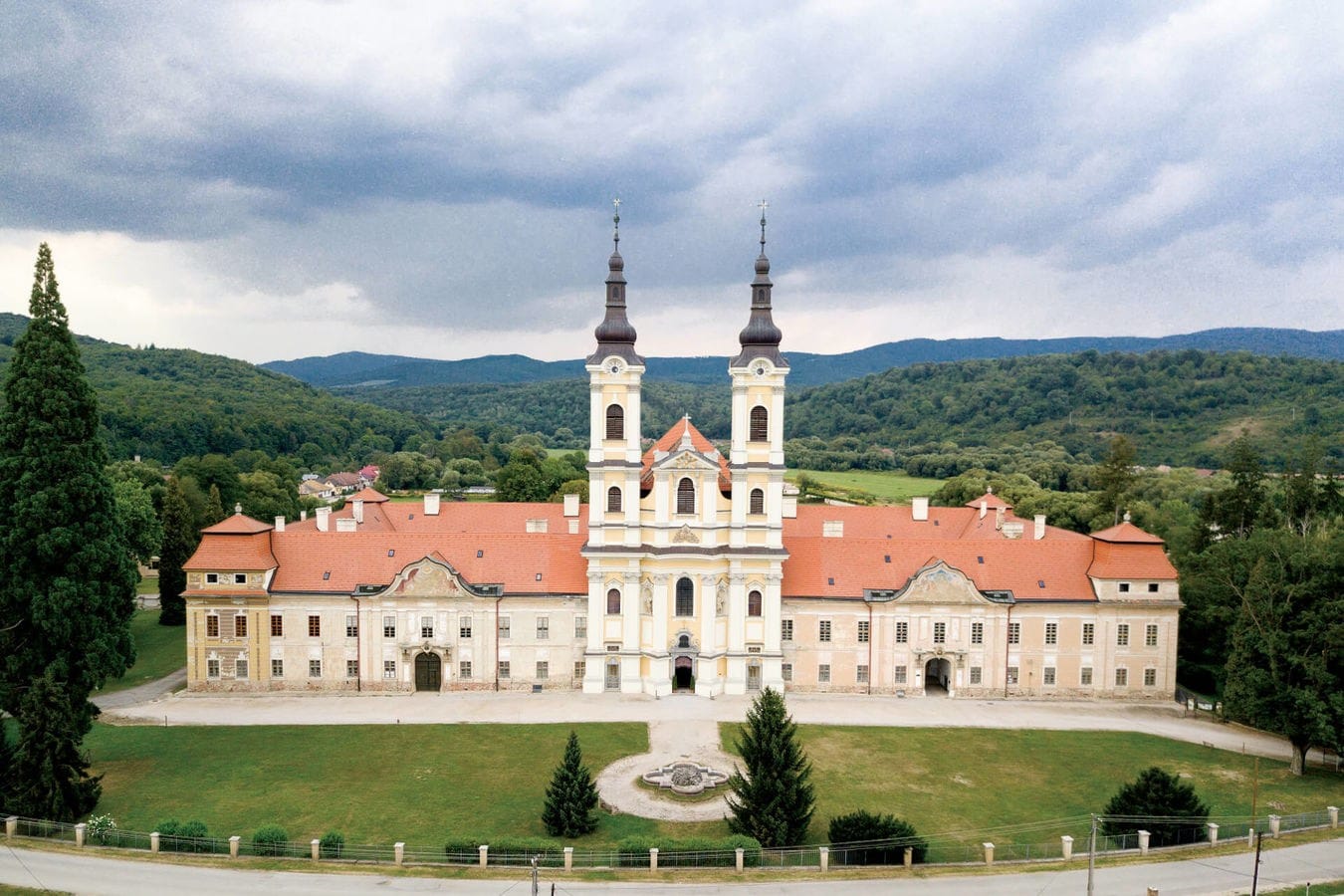 Új apát a jászóvári premontreieknél