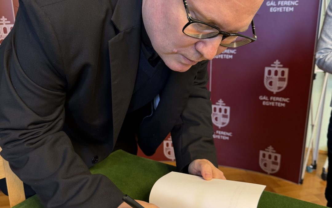 Bemutatták Szuromi Szabolcs Anzelm professzor legújabb könyvét