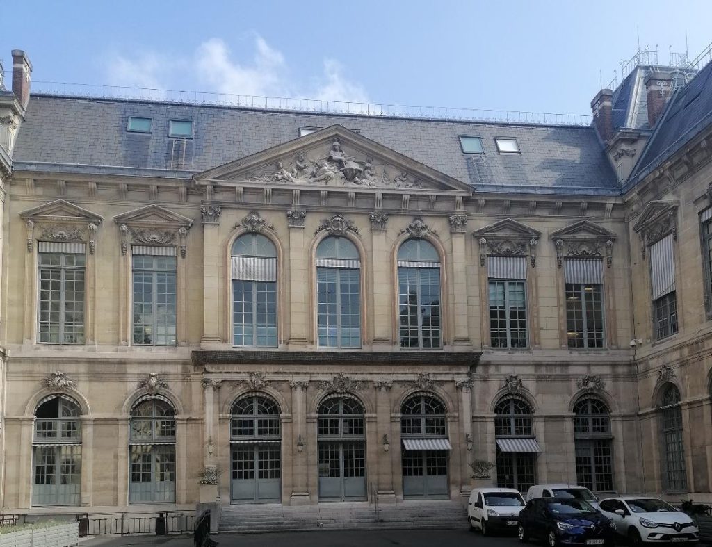 A Metz i Premontrei Apátság korai egyházfegyelmi olvasókönyve Párizsban