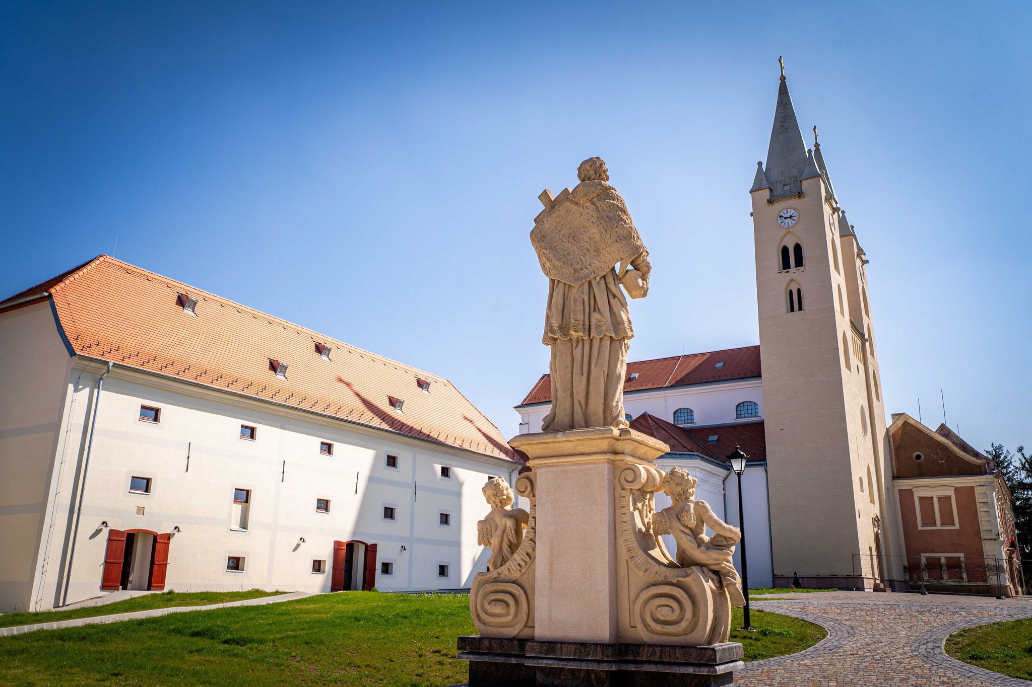 Türjei Premontrei Látogatóközpont 1 Türjei Premontrei Látogatóközpont