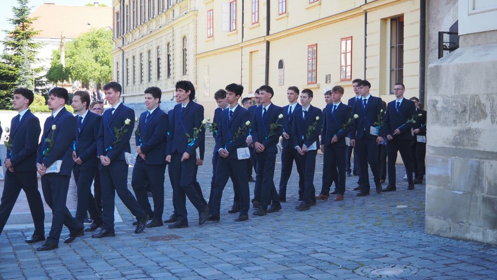 Elballagtak végzős diákjaink Keszthely