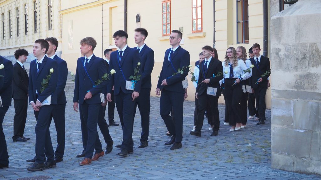Elballagtak végzős diákjaink Keszthely